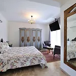 Bed & Breakfast Pitahaya 2*