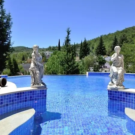 ベッド・アンド・ブレックファスト Pitahaya 2*